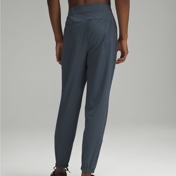 Lululemon men’s surge joggers - Picture 1 of 2